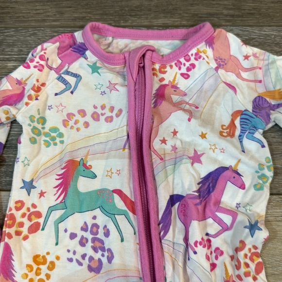 Little Sleepies Unicorn Magic Zippy - Picture 2 of 3
